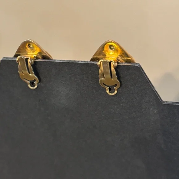 Chanel Vintage Coco Mark gold plated diamond motif Clip on Earrings - Picture 4 of 7